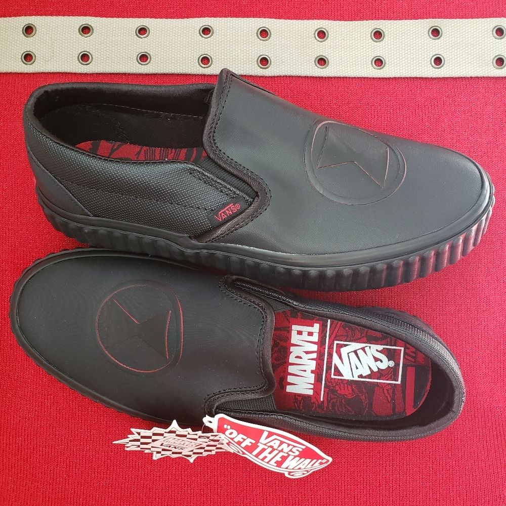 🕷️ Vans Slip-on Marvel Black 🕷️ Widow - Picture 2 of 5